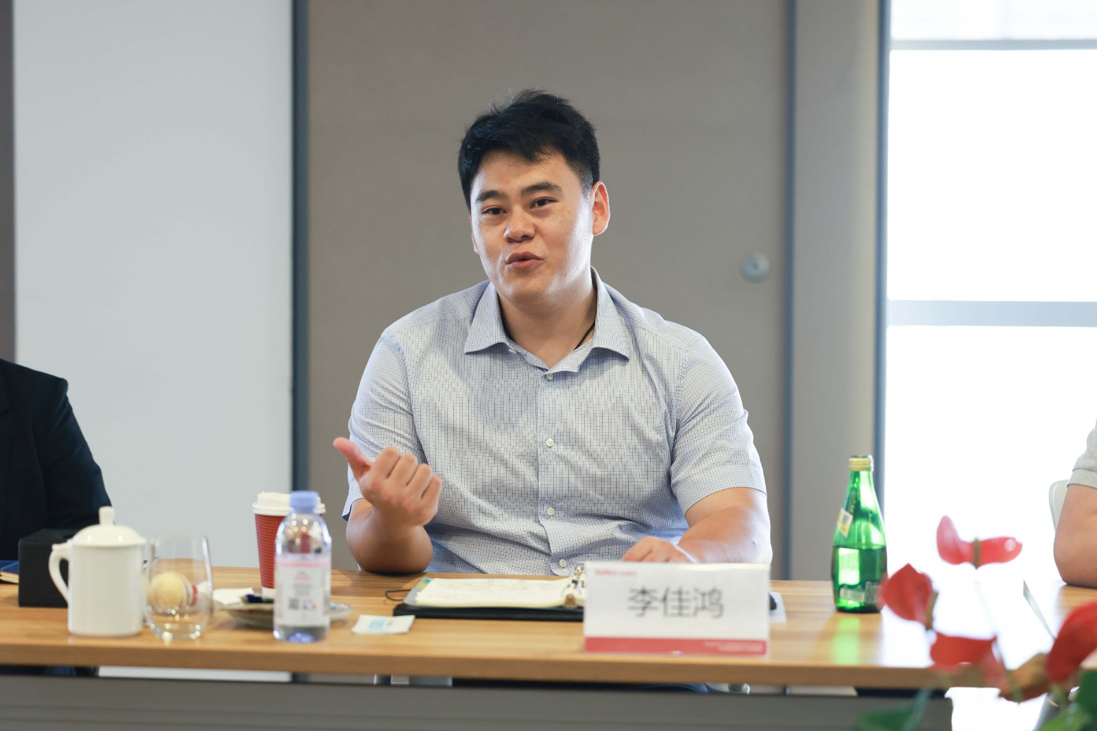 1751332172255216.jpg 佳鴻總 官網(wǎng).jpg